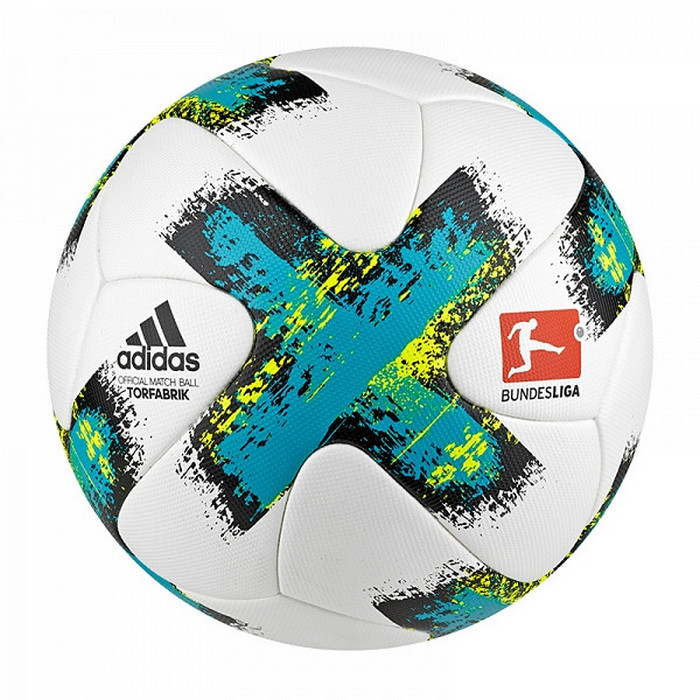 футбольный мяч Adidas Torfabrik