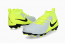 Детские футбольные бутсы Nike JR Phantom Luna II (FJ2603-003) 1