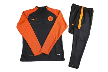 Тренировочный спортивный костюм Манчестер Сити 2016/2017 оранжевый