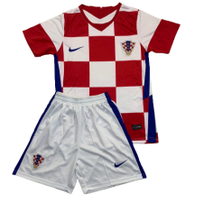 Футбольная форма сборной Хорватии Евро 2020 красно-белая