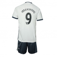 Футбольная форма Манчестер Юнайтед 2016/2017 Ибрагимович дополнительная (FCMU 2016/2017 Ibrahimovic third)